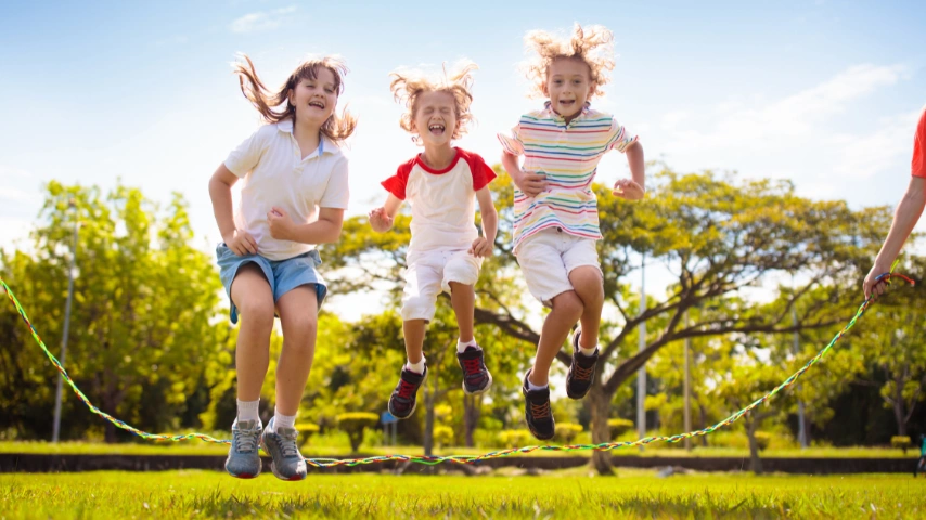 The ‘Analog Childhood’ Movement: Why Parents Are Bringing Back the 90s